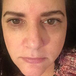 Meet your Posher, Adela